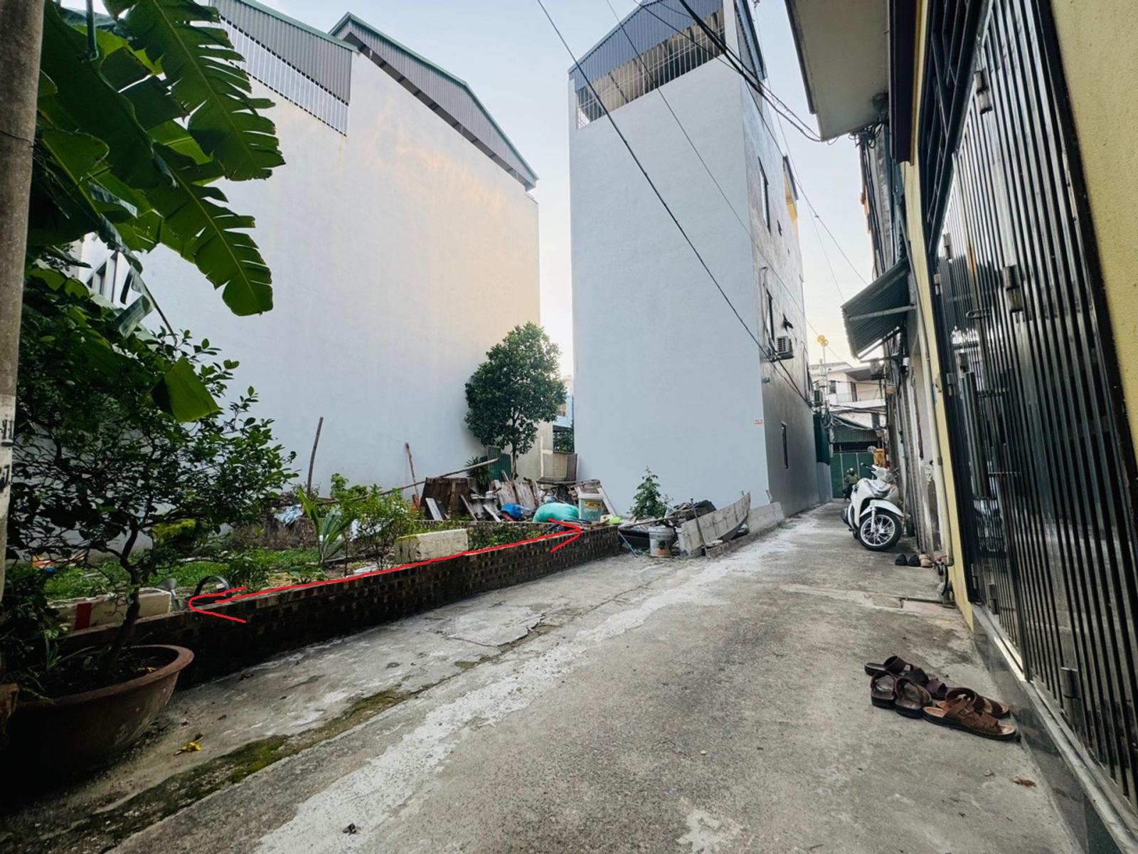 Phúc lợi 7 tỷ 52m ô tô đỗ ở đất,xây mới gara đẹp 16011013