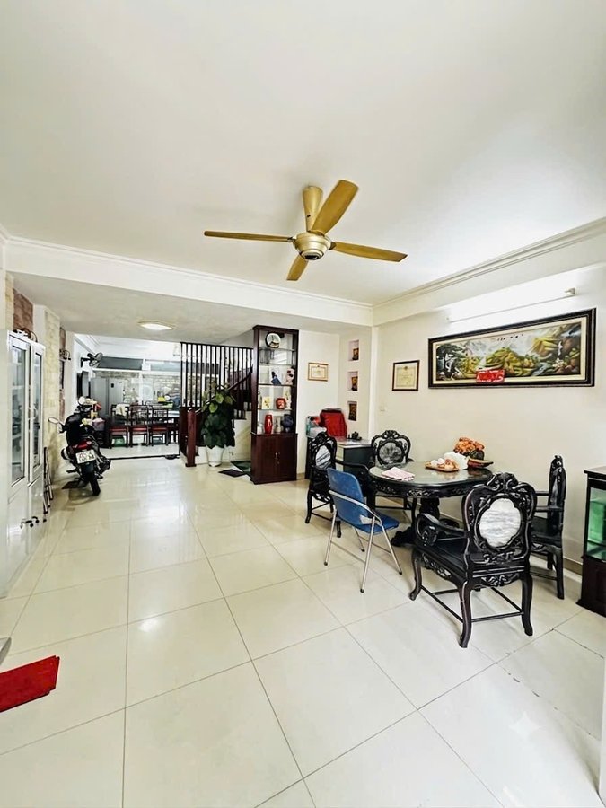 Bán Nhà Xuân La. Tây Hồ. Ô Tô. DT 82m2. MT 4.8m. 4 Tầng. Giá 24.8 Tỷ. 16011031