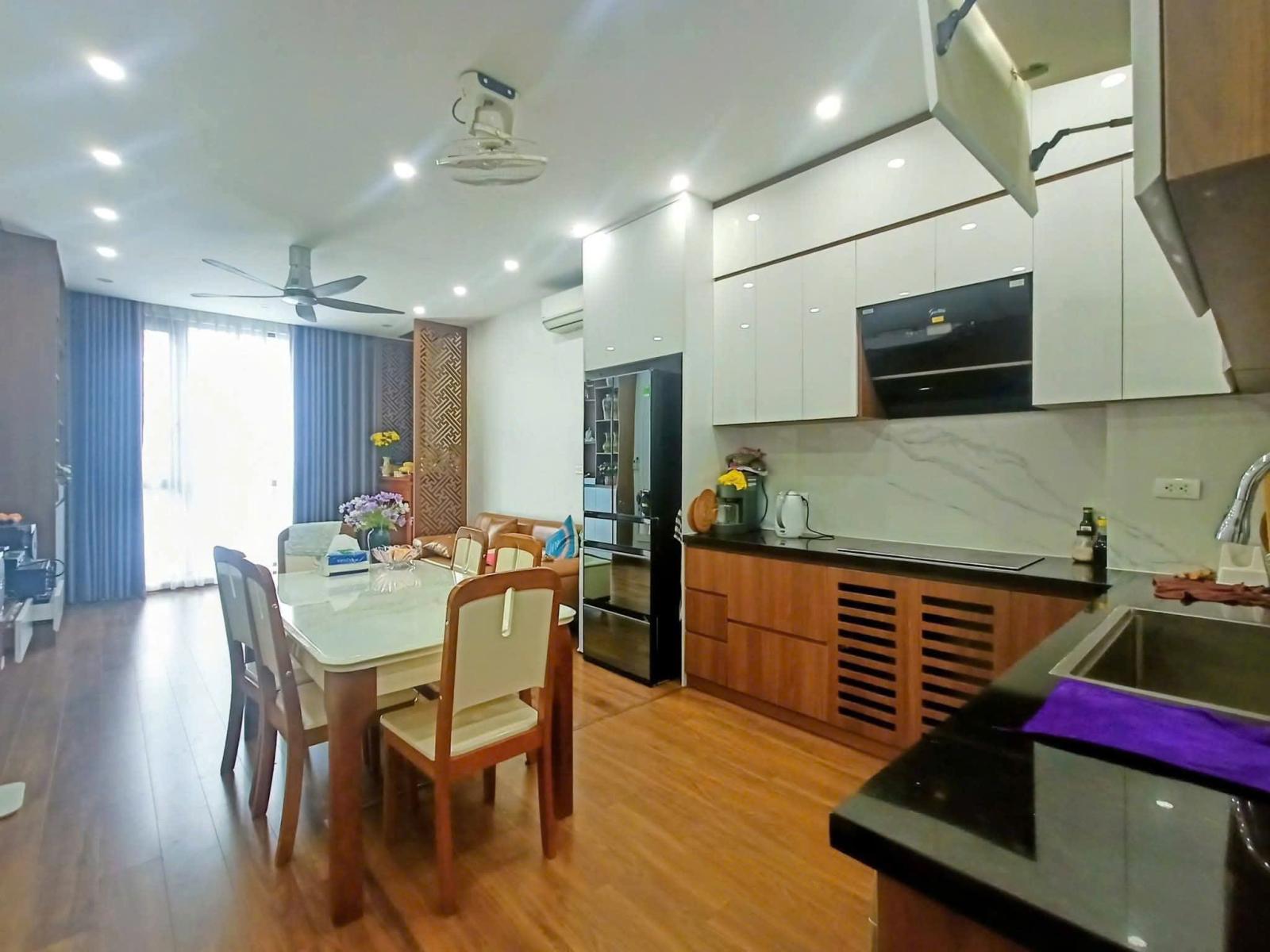 Phân lô Trần Quốc Hoàn 36m2*5T, MT3.6m ô tô tránh vỉa hè, mặt ngõ thông kinh doanh 12.5 tỷ 16011032