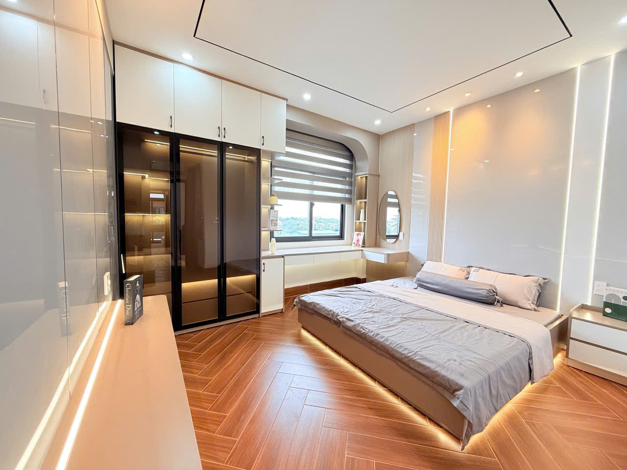 Bán đất DT 100m2, đường số 14, Phước Bình, Quận 9, Thủ Đức, TP HCM,  sổ đỏ chính chủ, giá 4,99 tỷ. 16011038