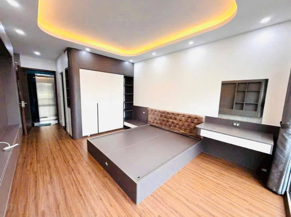 Bán nhà Nguyễn Văn Linh 35m 6 tầng kinh doanh ô tô tránh nhỉnh 11 tỷ 16011099