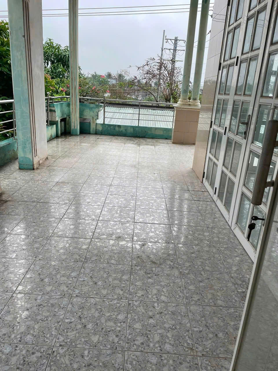 CHÍNH CHỦ CHO THUÊ NHÀ NGUYÊN CĂN – MẶT TIỀN ĐƯỜNG, VIEW SÔNG – THỊ TRẤN MỎ CÀY 16011143