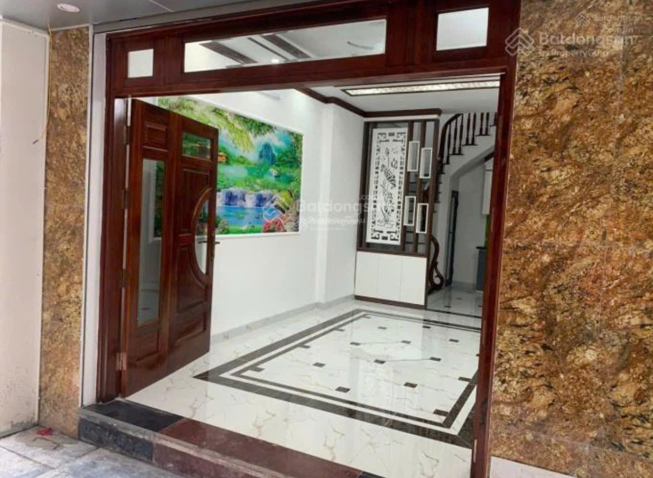 CHO THUÊ NHÀ RIÊNG KIM MÃ – BA ĐÌNH  30–32M² × 5 TẦNG  4PN  5WC  17 TRIỆU/THÁNG 16011147