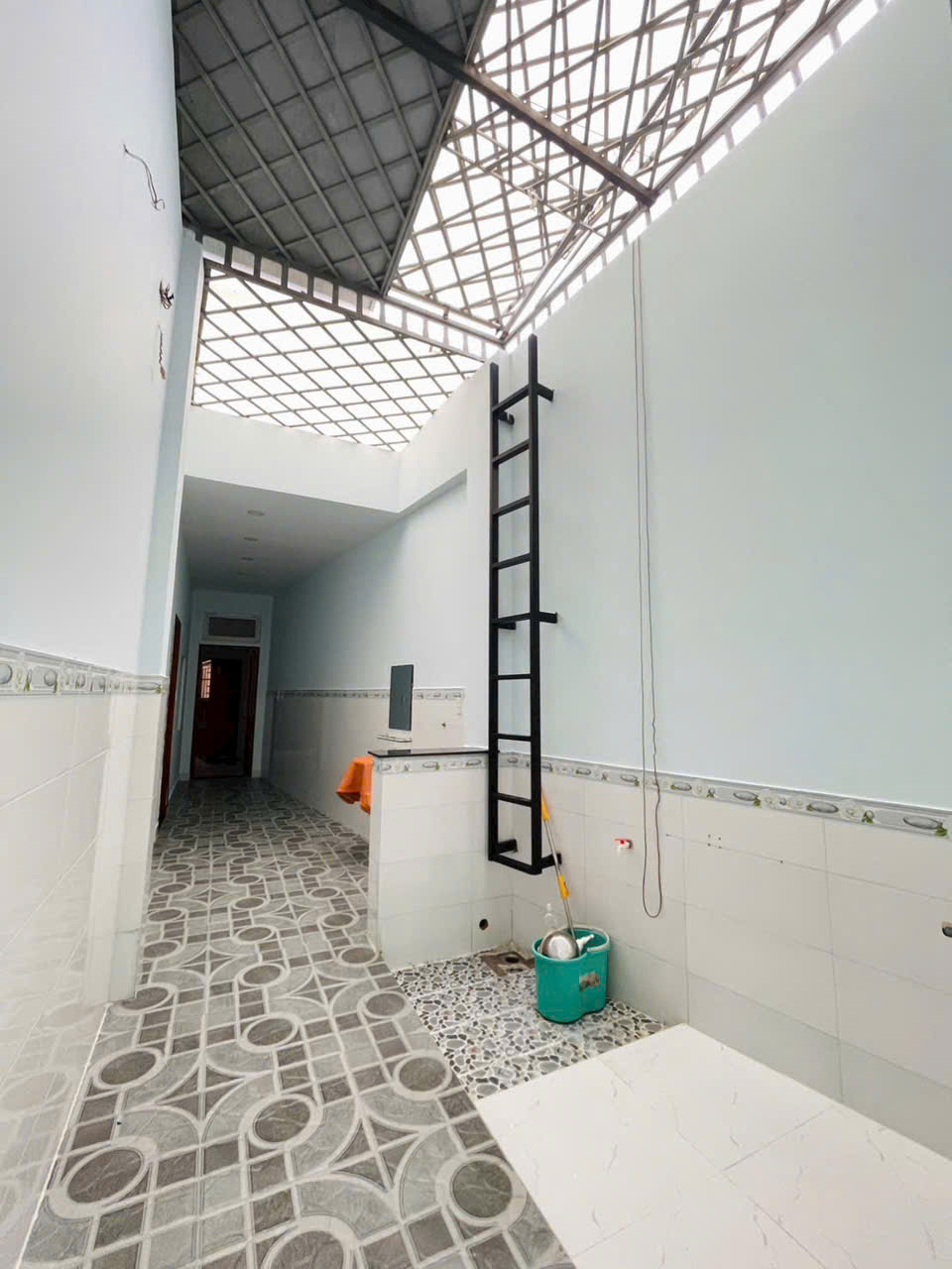 NHÀ CẤP 4 (91,8m², ngang 4.6m) – XE HƠI NGỦ TRONG NHÀ – GIÁ CHỈ 4,35 TỶ! 16011163