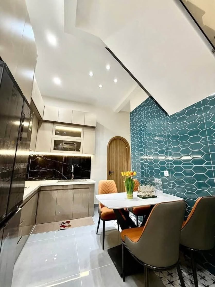 NHÀ MỚI NGAY CHỢ THẠCH ĐÀ – 3PN CÓ 1PN TRỆT – 56,4M² NỞ HẬU – NHÀ MỚI 2 TẦNG – 5,98 TỶ! 16011198