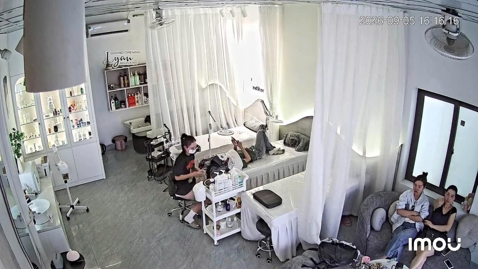 Vì lý do gia đình BẬN CON NHỎ  SANG NHƯỢNG SPA - MẶT TIỀN ĐẸP - VÀO LÀ KINH DOANH NGAY.Địa chỉ: Số 16011269