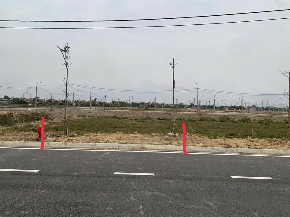 LÔ ĐẤU GIÁ ĐẸP – MẶT ĐƯỜNG ĐÔI 30M – TRUNG TÂM XÃ YÊN KHÁNH, NINH BÌNH 16011280