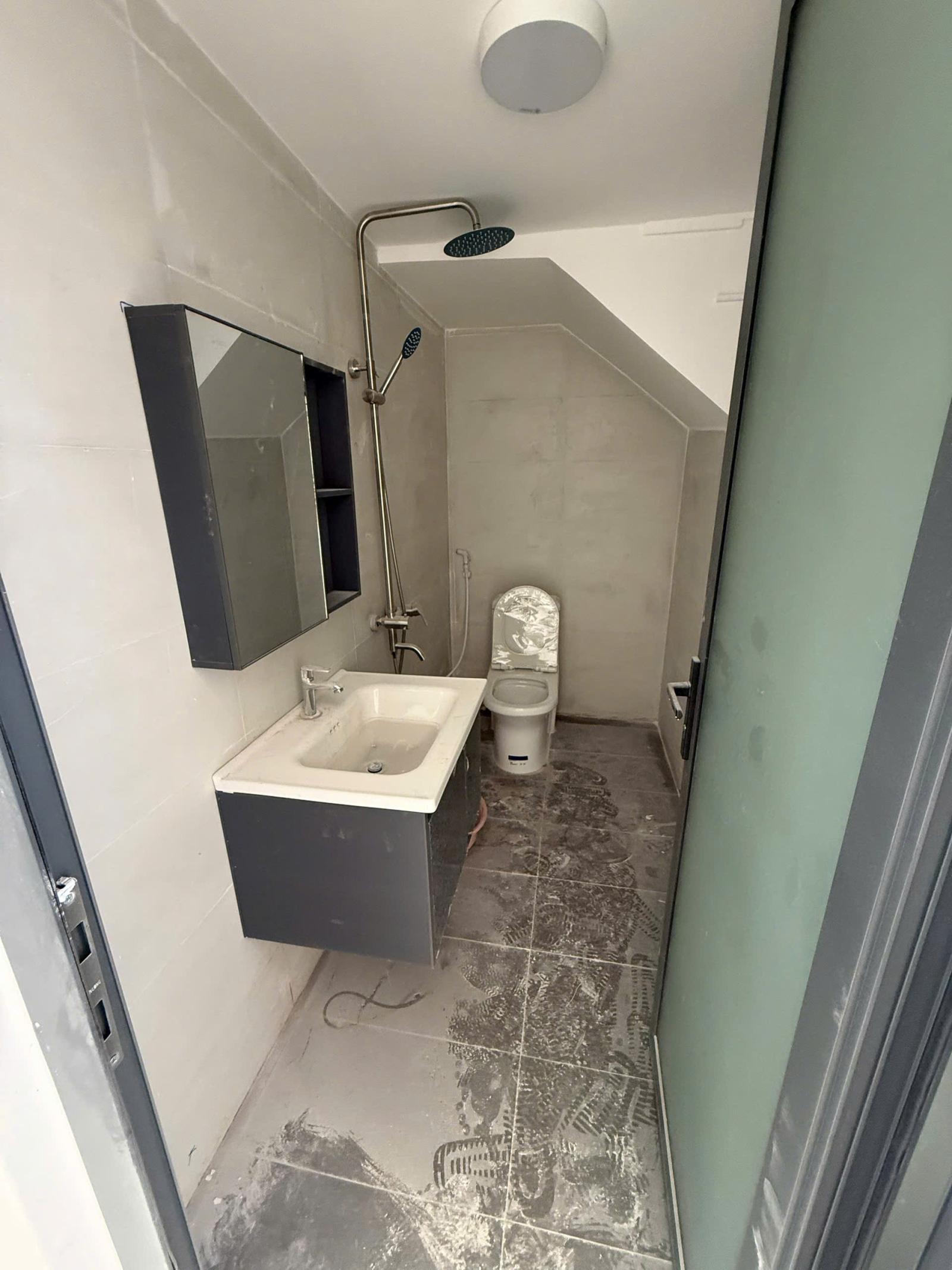 BÁN NHÀ SHR THỔ CƯ 81M2 ĐƯỜNG OTO P. BỬU HÒA – GẦN CHỢ ĐỒN 16011281