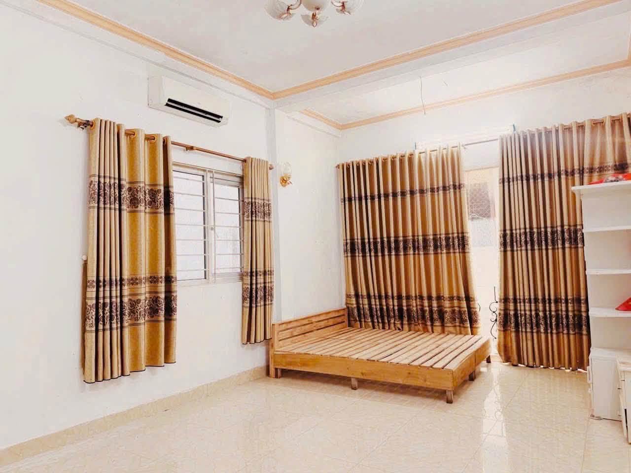 NHÀ LÔ GÓC LA THÀNH – 43M² – MT 4,1M – 4 TẦNG – 2 MẶT THOÁNG – GẦN PHỐ 16011367