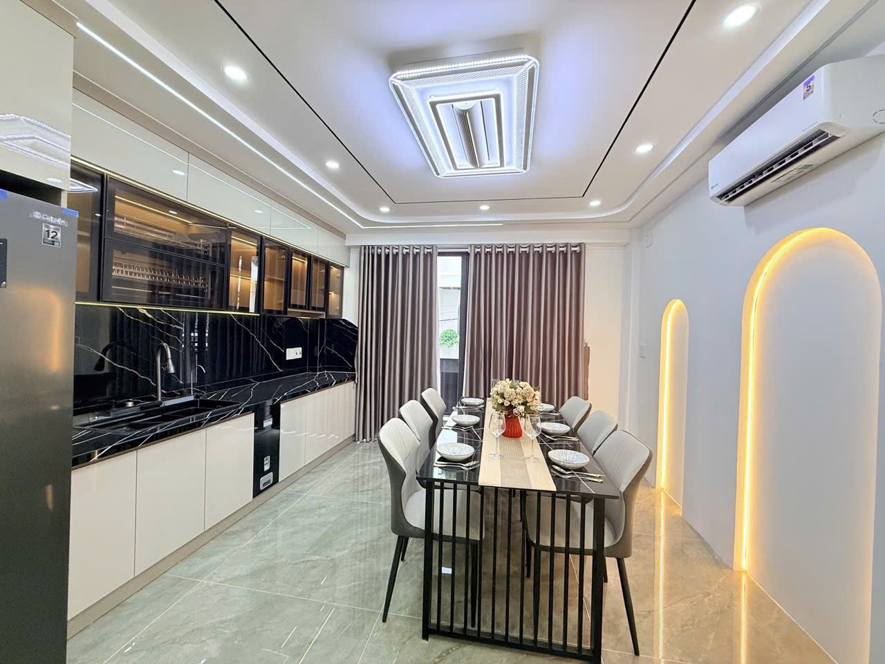 Bán đất DT 100m2, đường số 14, Phước Bình, Quận 9, Thủ Đức, TP HCM,  sổ đỏ chính chủ, giá 4,99 tỷ. 16011433