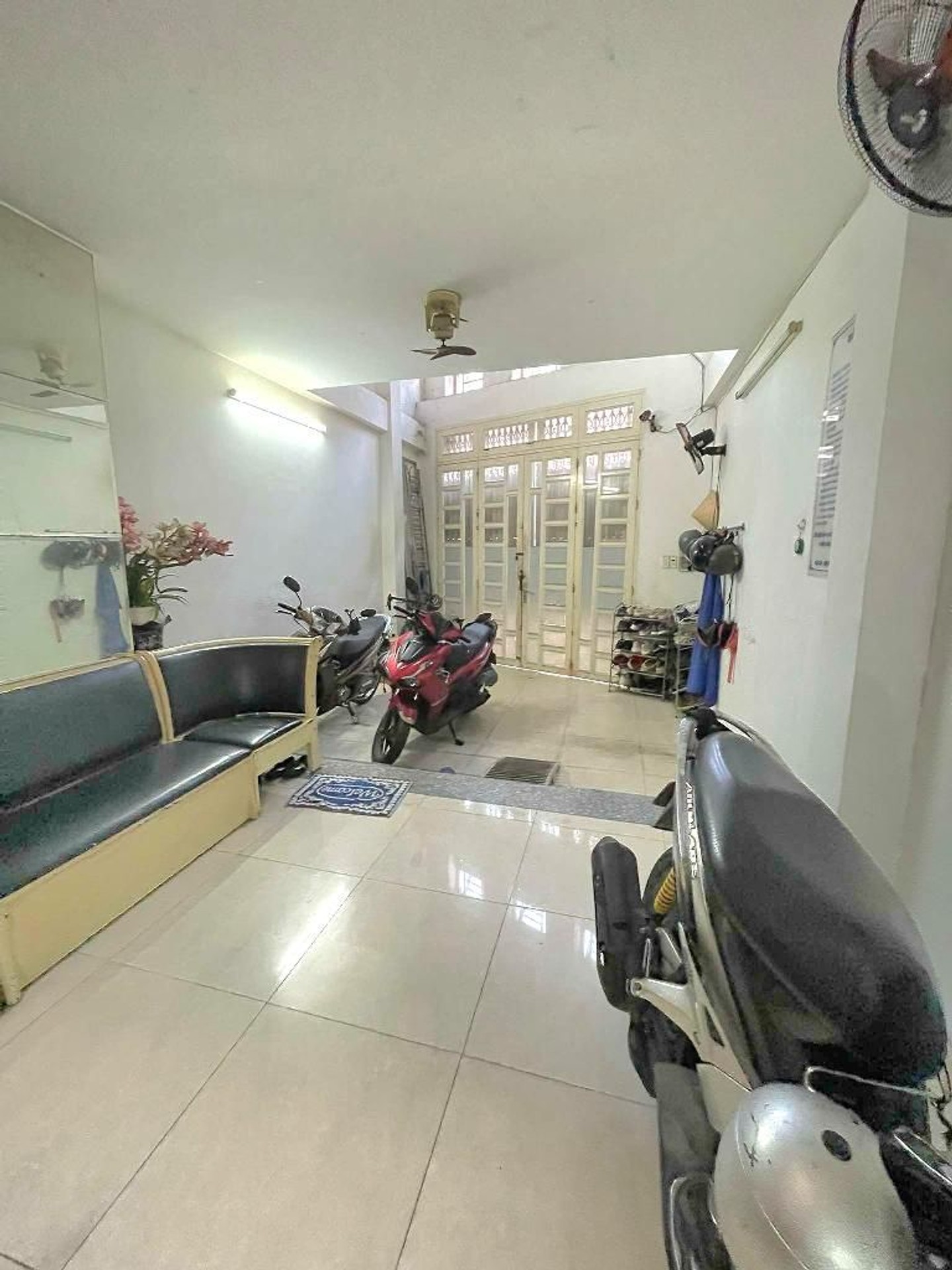 Mặt tiền Bến Xe Quận 8, đường Tạ Quang Bửu 4x20 hoàn công chỉ 9 tỷ 3 16011434