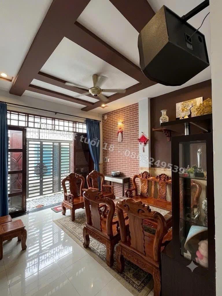 NHÀ 3 TẦNG CĂN GÓC TRUNG TÂM TRƯỜNG THỌ PHƯỜNG THỦ ĐỨC – 5 PHÒNG NGỦ, Ô TÔ ĐẬU TRƯỚC NHÀ 16011440