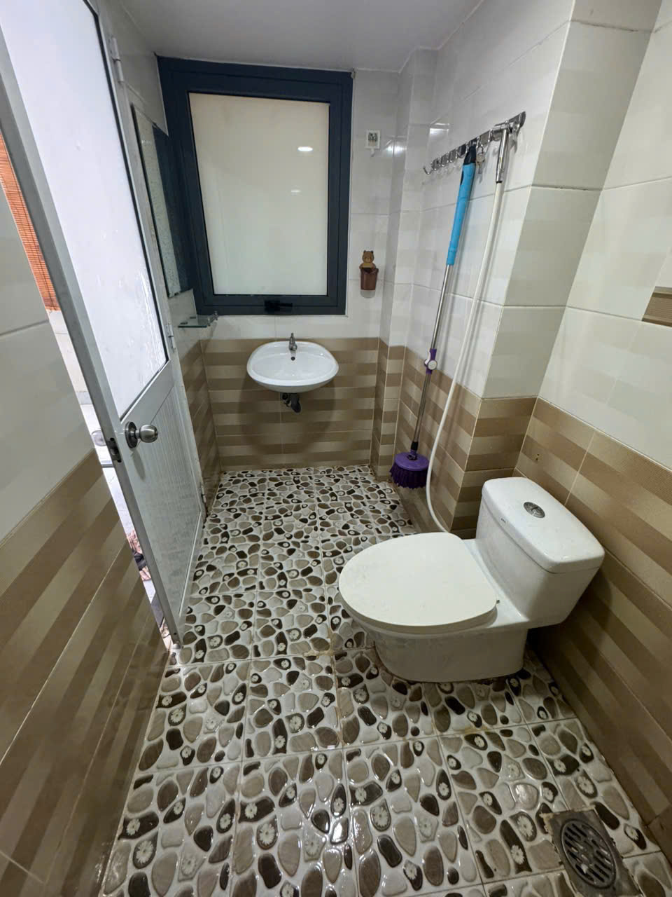 VÌ LÍ DO CÁ NHÂN MÌNH CẦN PASS LẠI PHÒNG QUẬN 8 -  TP HỒ CHÍ MINH 16011488