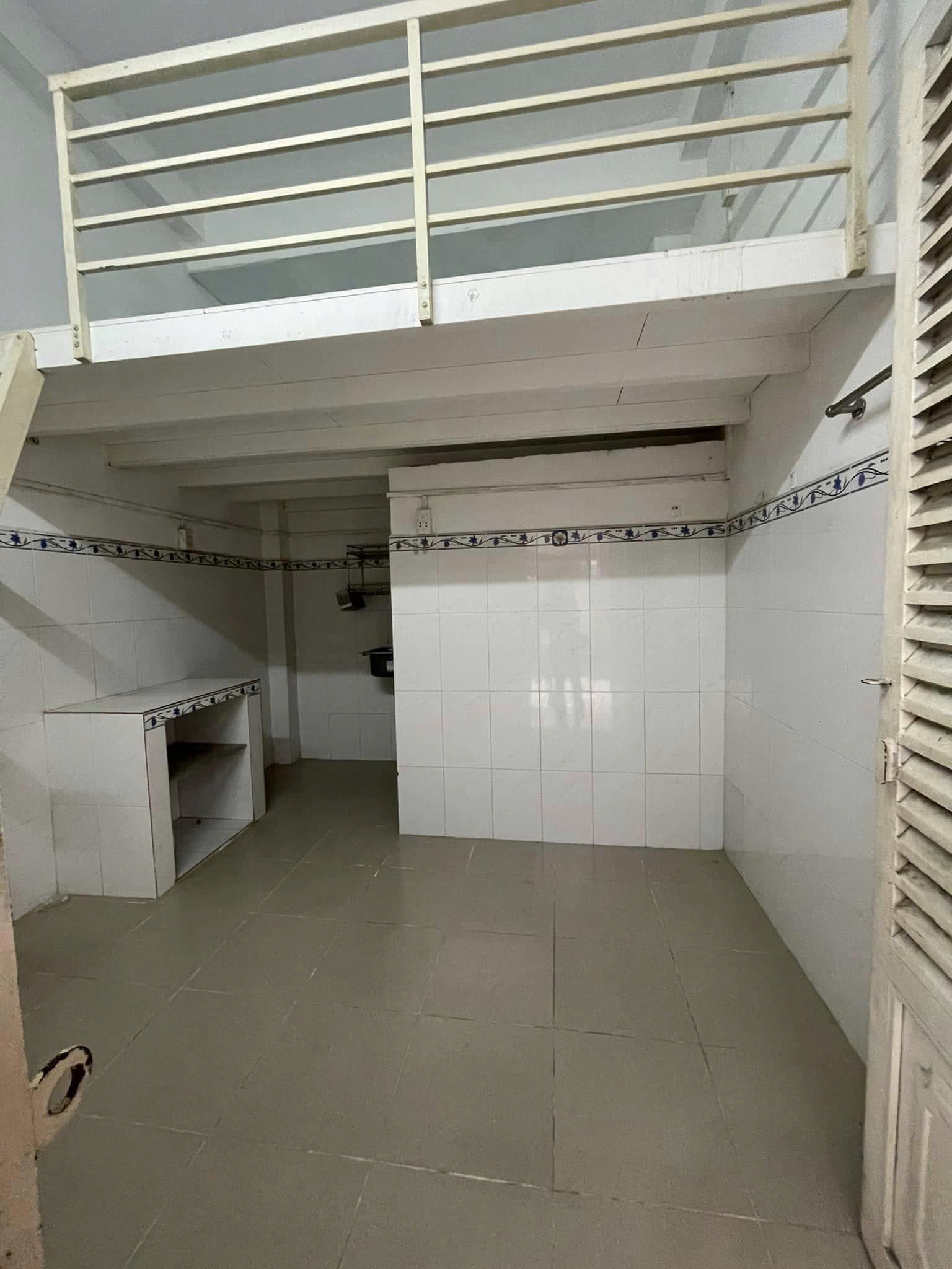 Hạ Sâu còn 13,6 Tỷ -Bán nhà HXH 6m Nơ Trang Long - ngay Nguyễn Xí, 19x7m, 2 T - 15 PN. 16011500