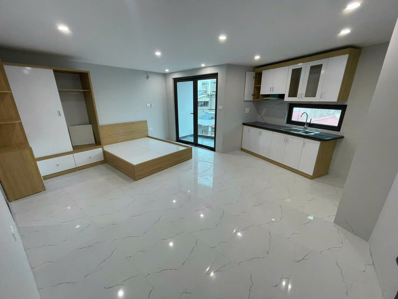 TẶNG 1 TRIỆU TIỀN CỌC NHÀ - NHƯỢNG PHÒNG  FULL NỘI THẤT TẠI HOÀNG NGÂN, TRUNG HÒA, HÀ NỘI 16011504