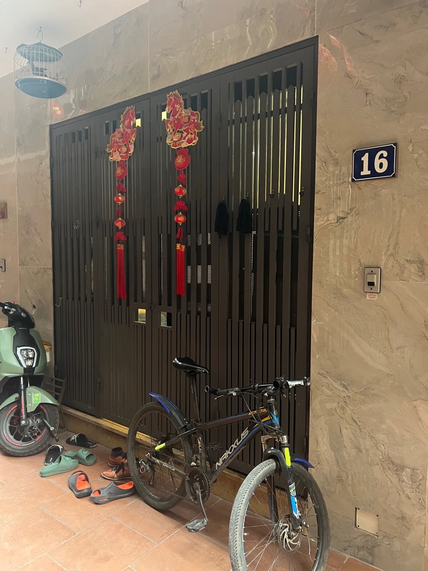 Nhà Ngọc Thụy 5 tầng 4.9 tỷ 30m gần ô tô,ngõ nông,sổ đỏ 16011507