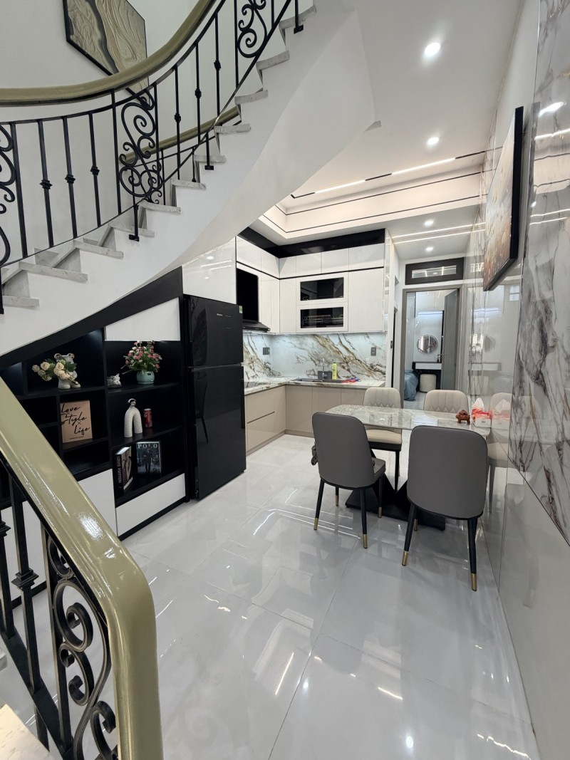 NHÀ 2 TẦNG TRƯNG NỮ VƯƠNG,  HẢI CHÂU 3PN FULL NỘI THẤT, ĐƯỜNG 4M, GẦN CHỢ MỚI 16011509
