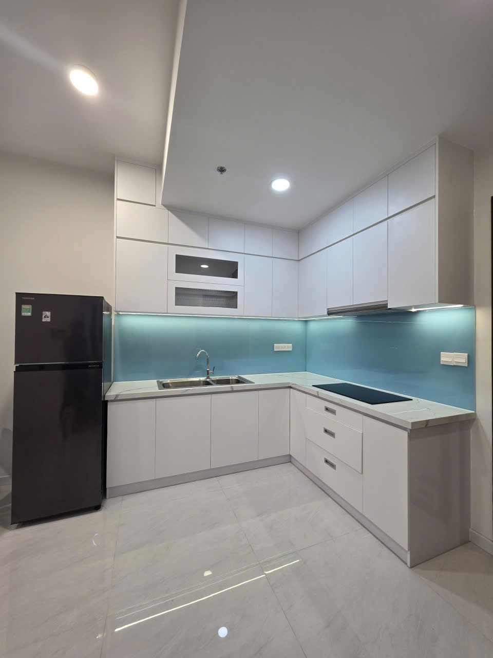 Cho thuê căn hộ 2PN-2WC full nội thất gần Đảo Kim Cương-18,5 tr/th 16011520