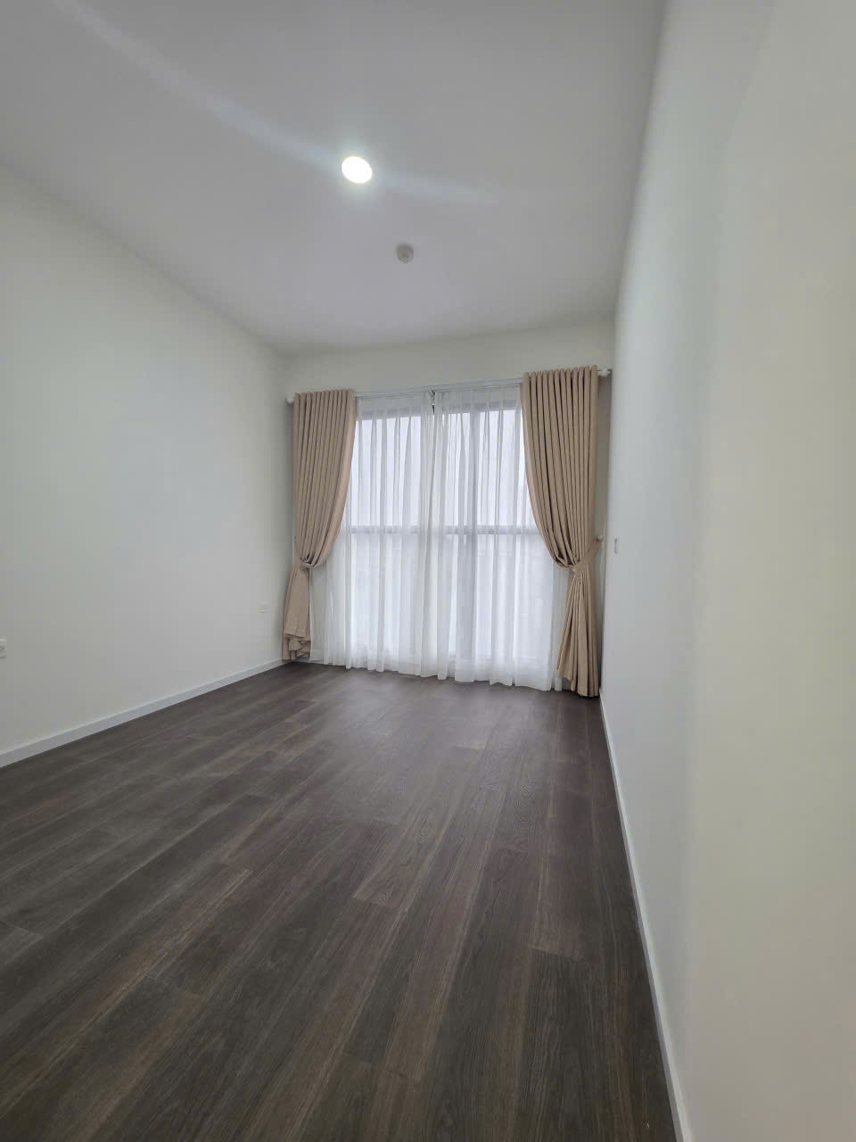 Cho thuê căn hộ 2PN-2WC full nội thất gần Đảo Kim Cương-18,5 tr/th 16011520