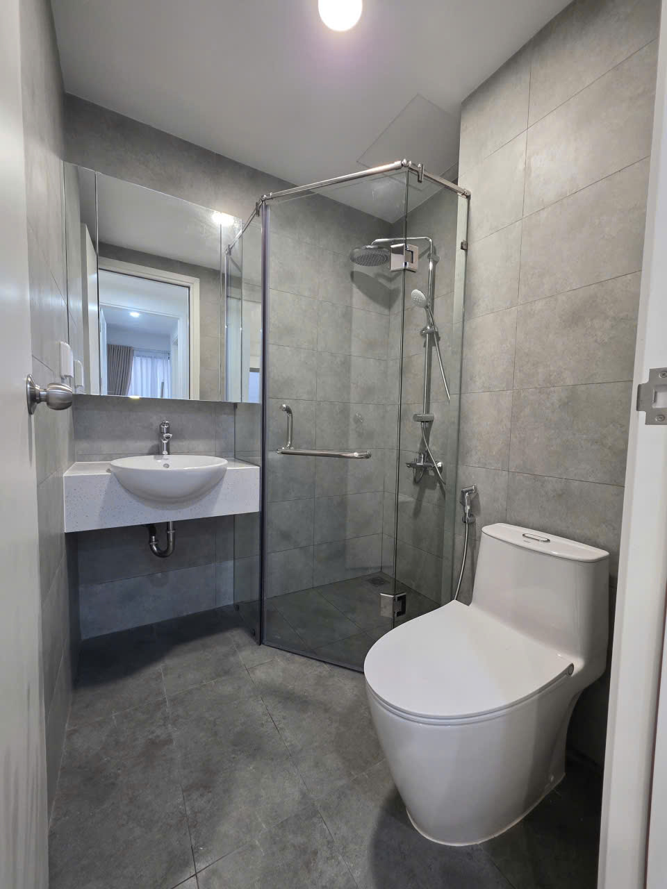Cho thuê căn hộ 2PN-2WC full nội thất gần Đảo Kim Cương-18,5 tr/th 16011520