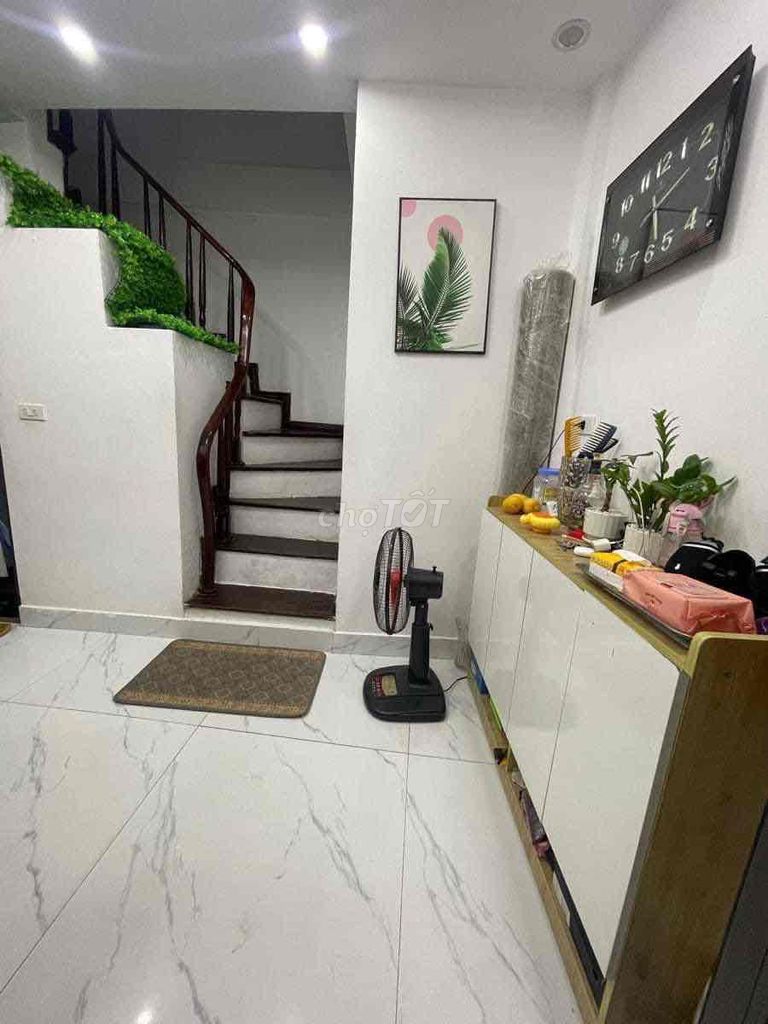 Chính chủ cần cho thuê nhà nguyên căn 5 tầng ngõ 53, phố Nguyễn Khắc Nhu, Ba Đình, Hà Nội 16011543