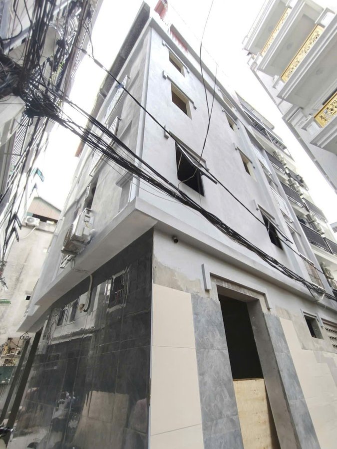 Bán Nhà Trần Quốc Vượng. Cầu Giấy. Lô Góc. DT 40m2. MT 4m. 5 Tầng. Giá 8.7 Tỷ. 16011550