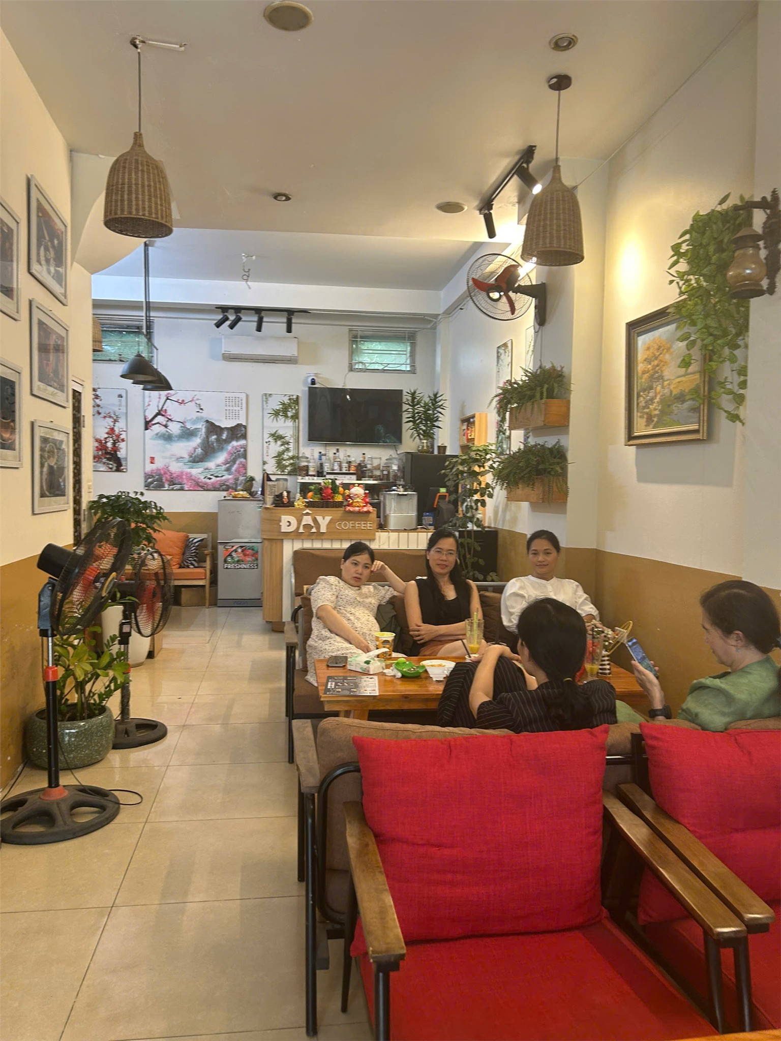 MẶT BẰNG ĐẸP- GIÁ TỐT - Sang Nhượng Quán Cà Phê 20 Ngõ 22 Nguyễn Chánh, Yên Hoà, Cầu Giấy, Hà Nội 16011612