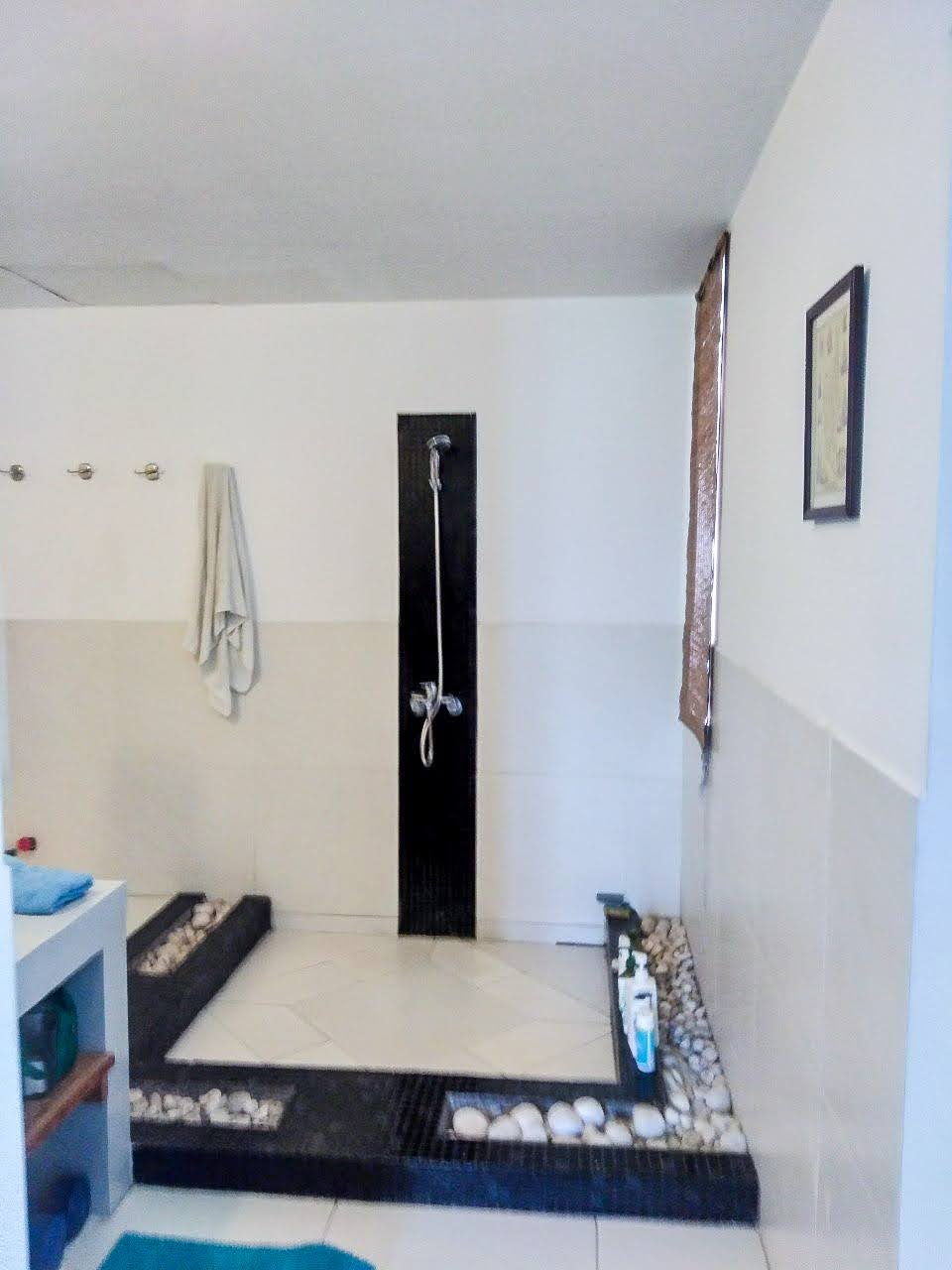 Bán villa Phường An Khánh, 3 tầng, 111.7m2, sổ hồng, HĐT 34tr/th, giá 33.5 tỷ 16011623