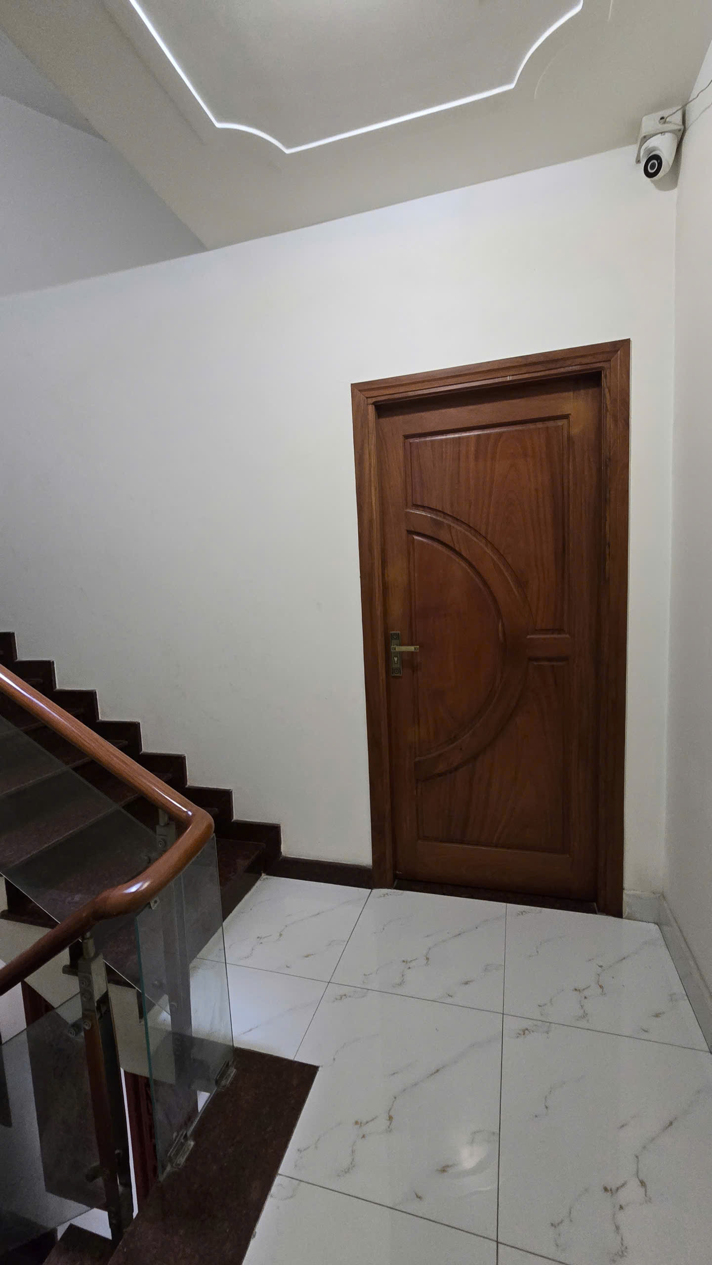 GIÁ TỐT BÁN NHÀ : 1 TRỆT 2 LẦU, 6 PN - MẶT TIỀN ĐƯỜNG TÂN XUÂN- TRUNG CHÁNH 2, XÃ HÓC MÔN, TP.HCM 16011634