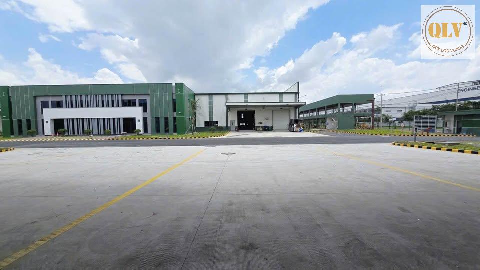 Cho thuê cụm nhà xưởng quy mô lớn KCN Bình Dương 107.643m² 16011654