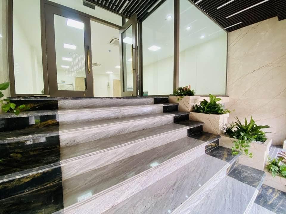 Bán nhà mặt phố Bùi Thị Xuân, 130m2, 10 tầng và 1 hầm thang máy, mặt tiền 6.5m, 117.5 tỉ 16011665