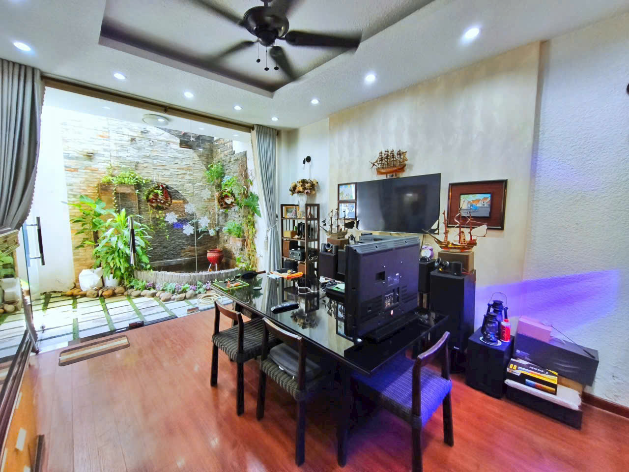 CHÍNH CHỦ BÁN BIỆT THỰ MINI DT 230m2 * Giá bán: 11,8 tỷ * SĐT : 0966805807 16011667