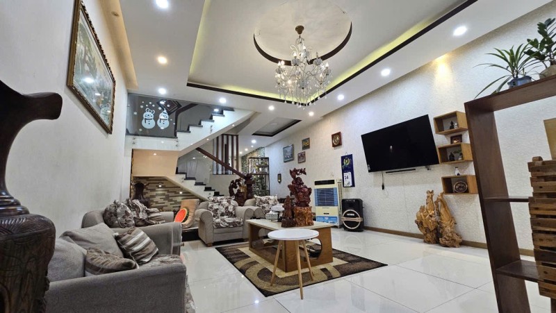 Bán nhà 96m2, Đỗ Xuân Hợp, Phước Long, TP HCM, 3 tầng, SHR. Giá 13,38 tỷ 16011675