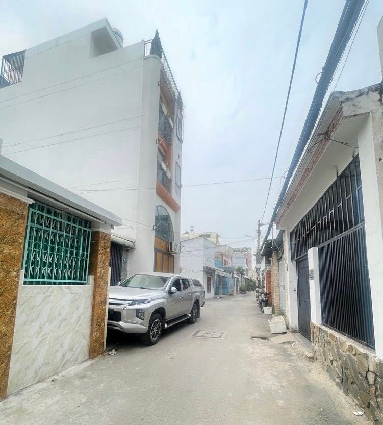 Bán nhà Gò Vấp, hẻm xe hơi Nguyễn Văn Khối , 42M², 4 tầng, nhà mới ở ngay, 6.5 tỷ TL 16011745