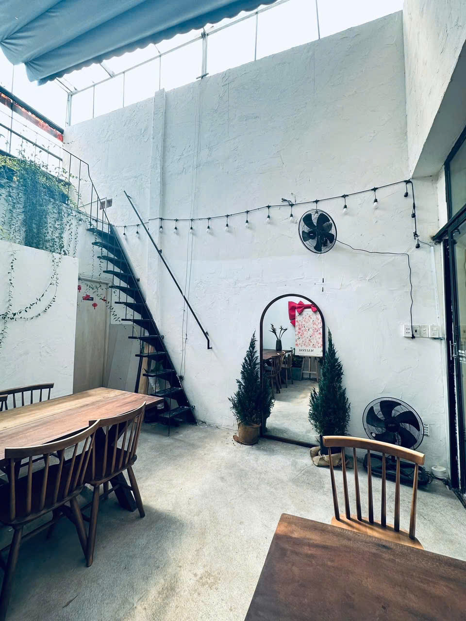 Bán nhà Hẻm 8m Điện Biên Phủ - gần Nguyễn Hữu Cảnh, 4x21m, Cấp 4, hạ còn 11,9 Tỷ. 16011770