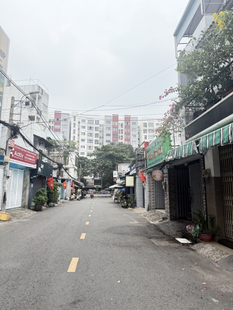 Bán nhà Mặt tiền Đoàn Giỏi - giao Bờ Bao Tân Thắng, Aeon Maill, 4,5x16m, 4 T - 5PN, 10,5 Tỷ. 16011778