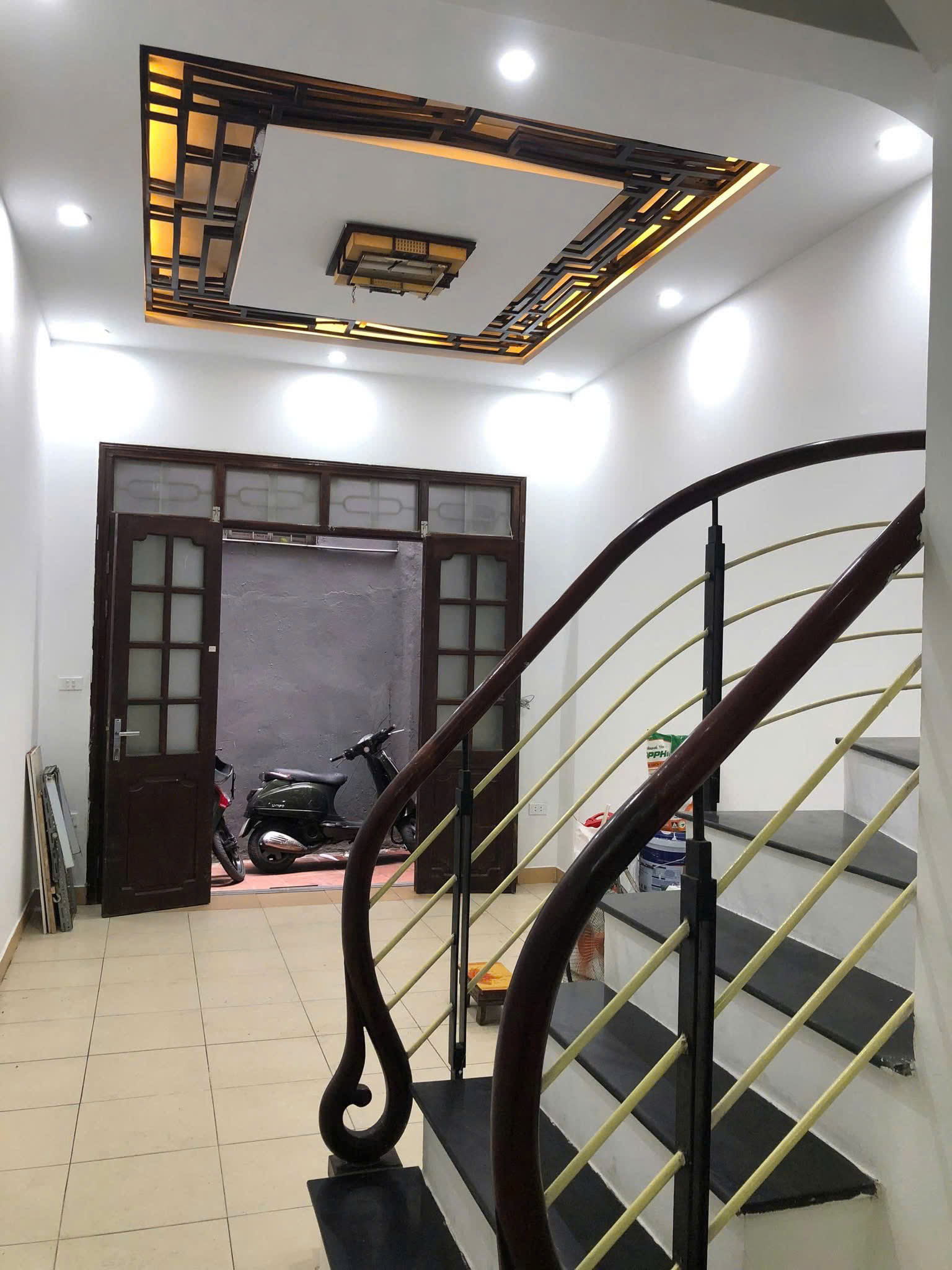 CHO THUÊ NHÀ NGUYÊN CĂN NGÕ 6XX LA THÀNH  40M² × 4 TẦNG  4PN  12 TRIỆU/THÁNG 16011783
