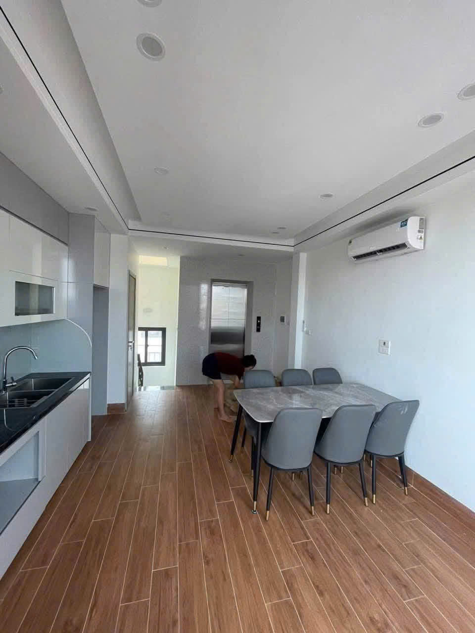 CHO THUÊ NHÀ NGUYÊN CĂN  ĐỊNH CÔNG HẠ  6 TẦNG  3PN  15 TRIỆU/THÁNG 16011791
