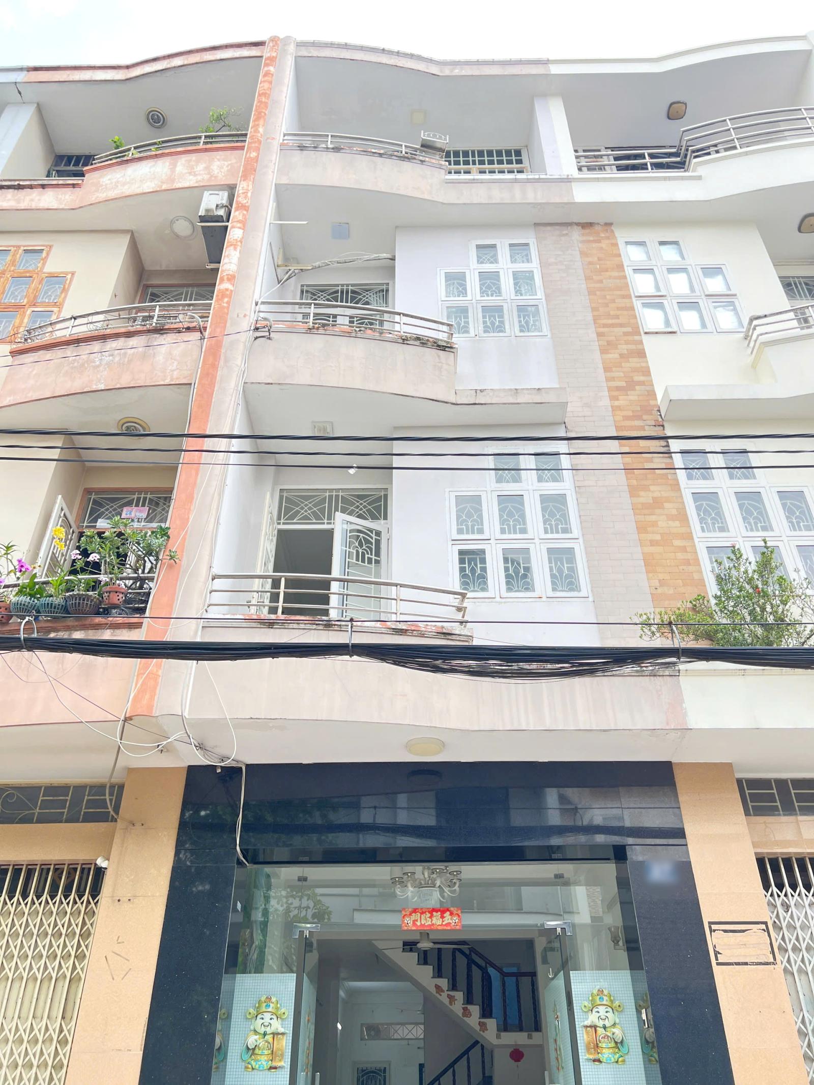 Cho thuê nhà 4 tầng mặt tiền đường 320 Bông Sao P5Q8. Giá 18 triệu 16011796