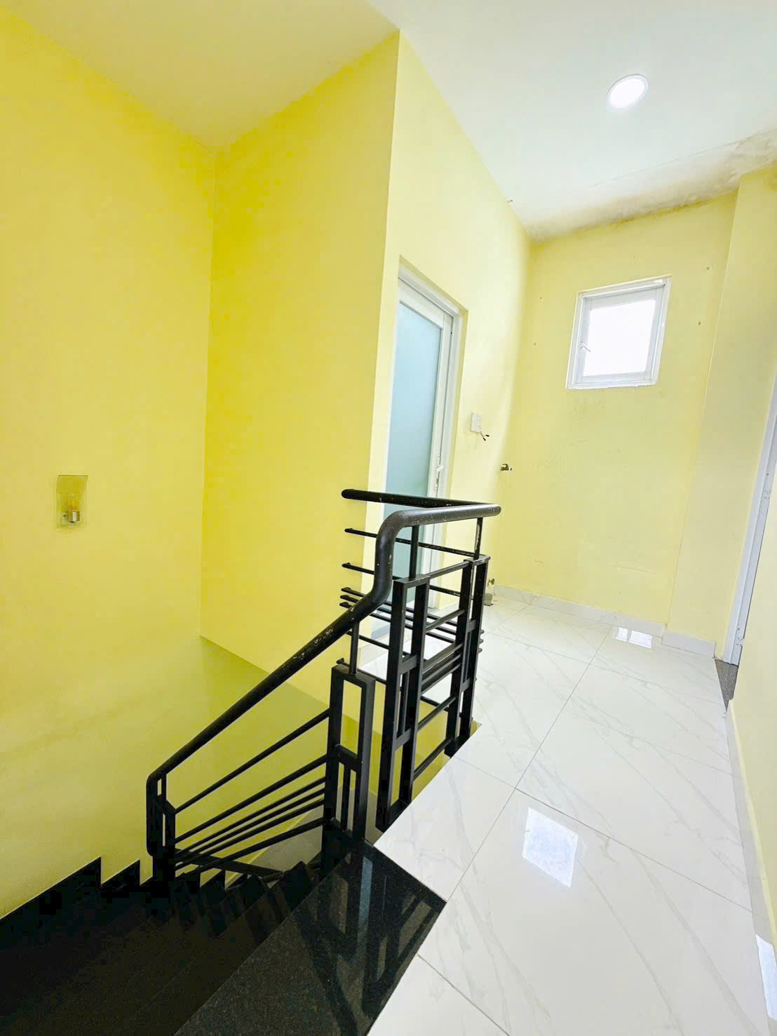Bán nhà hẻm 1225 Phạm Thế Hiển P5Q8 nở hậu 10m 16011800