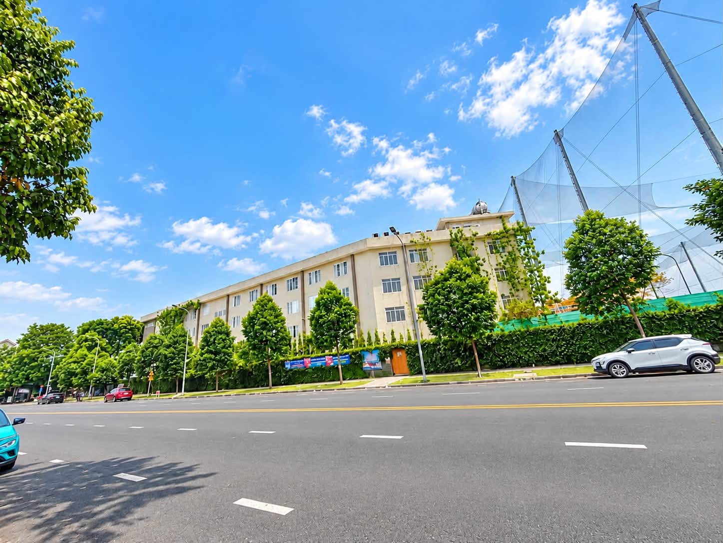 NĐT NHỈNH 8 TỶ - 4 TẦNG 6PN MỚI ĐẸP - Ô TÔ ĐỖ CỬA - SÁT AEON MALL TÂN PHÚ 16011856