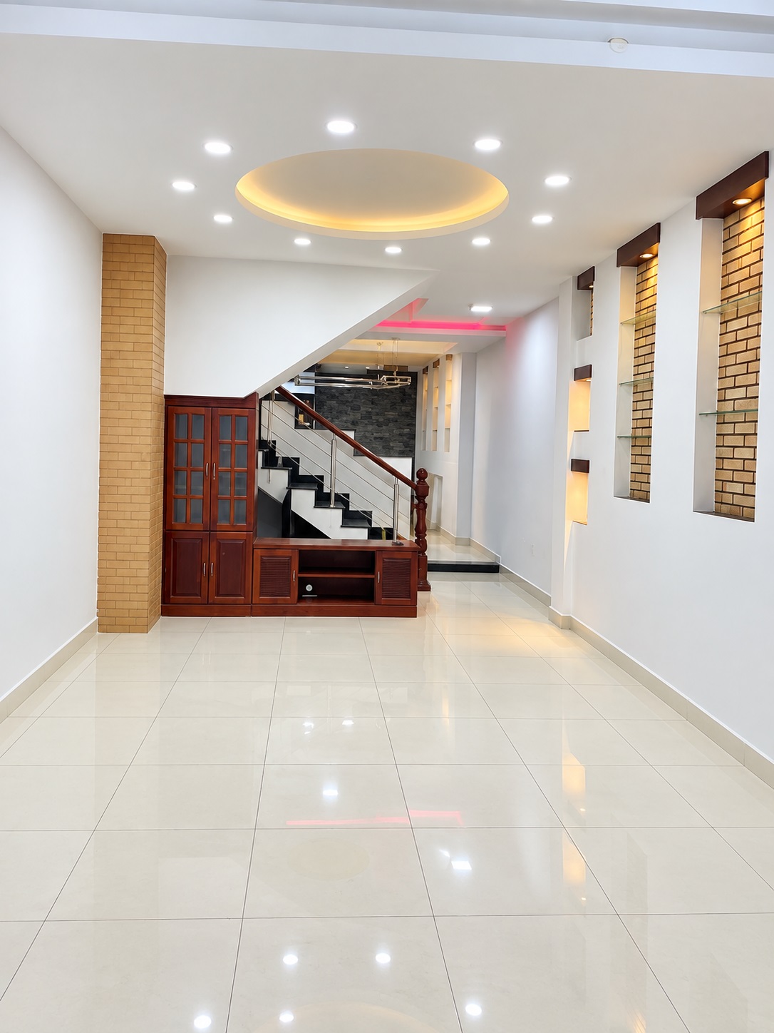 Cho thuê nhà Mặt Tiền NB Vườn Lài 80m², 4TẦNG, 25Triệu-KHU VP,GẦN CHUNG CƯ 16011899