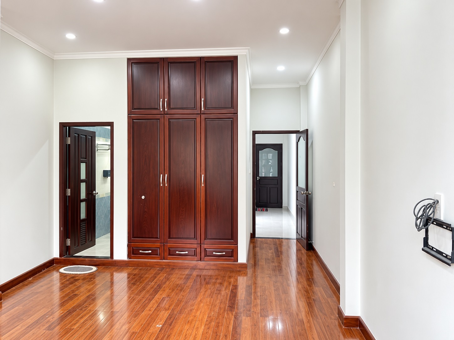 Cho thuê nhà Mặt Tiền NB Vườn Lài 80m², 4TẦNG, 25Triệu-KHU VP,GẦN CHUNG CƯ 16011899