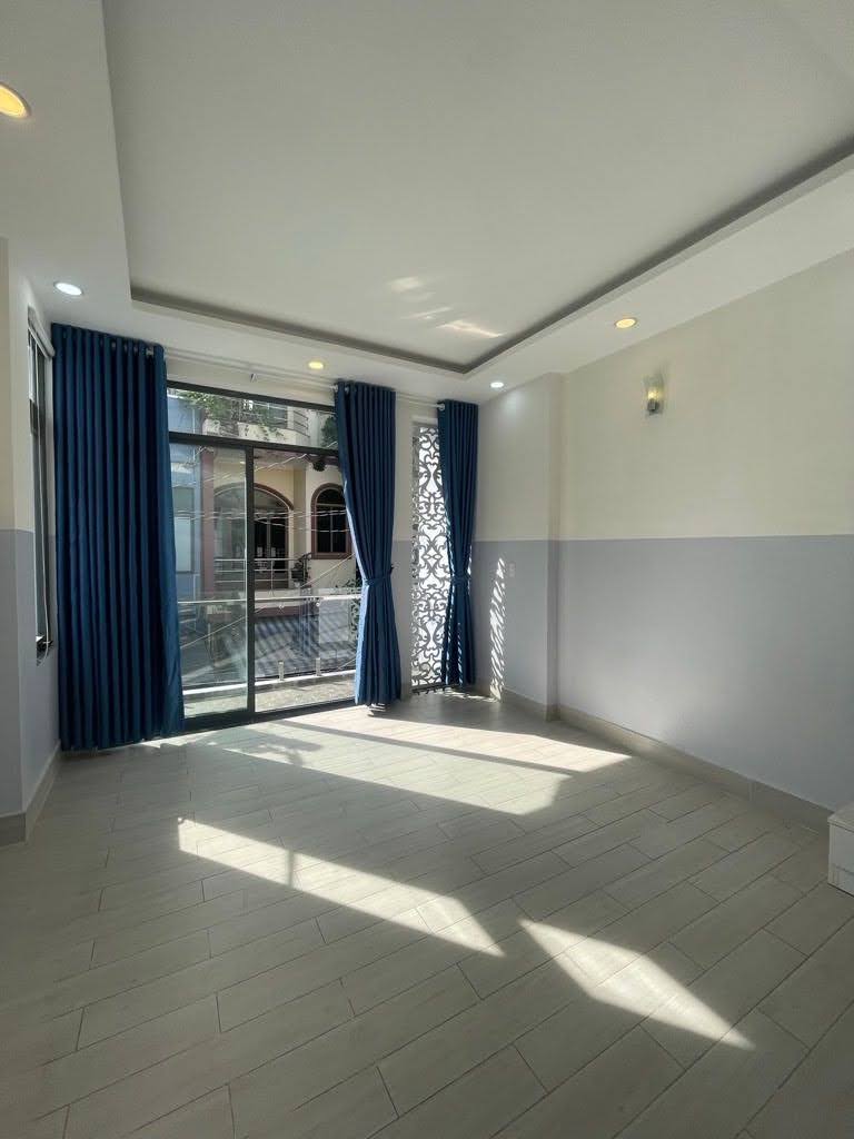 Bán nhà Gò Vấp, hẻm xe hơi Quang Trung,gần Vincom, 80M2, 4 tầng, 4PN, 7,9 tỷ TL 16011910