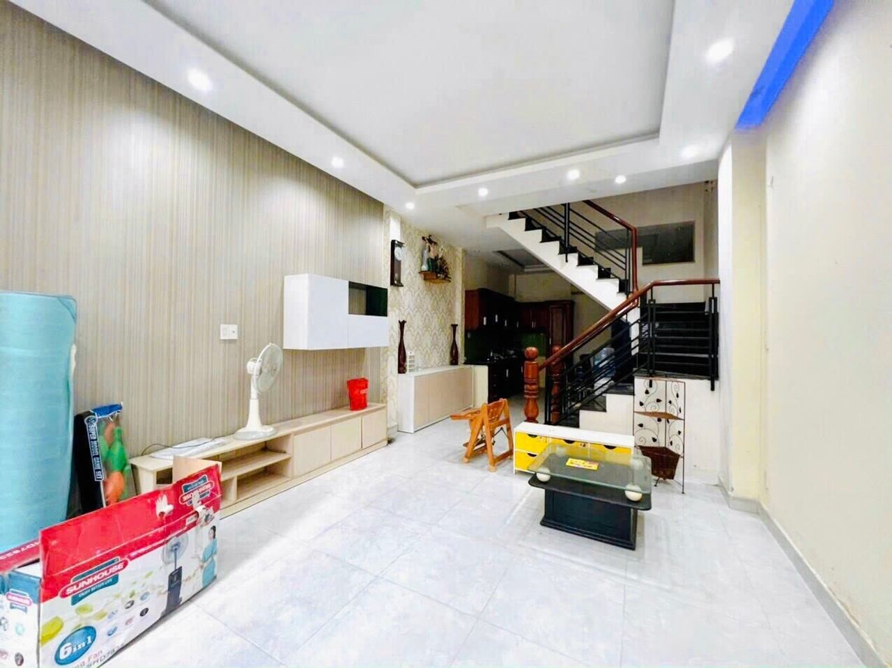 [H3004] Nhà Đẹp Vuông Vắn Giá Cực Tốt gần Emart Phan Huy Ích, Gò Vấp - 5.x tỷ 16011934