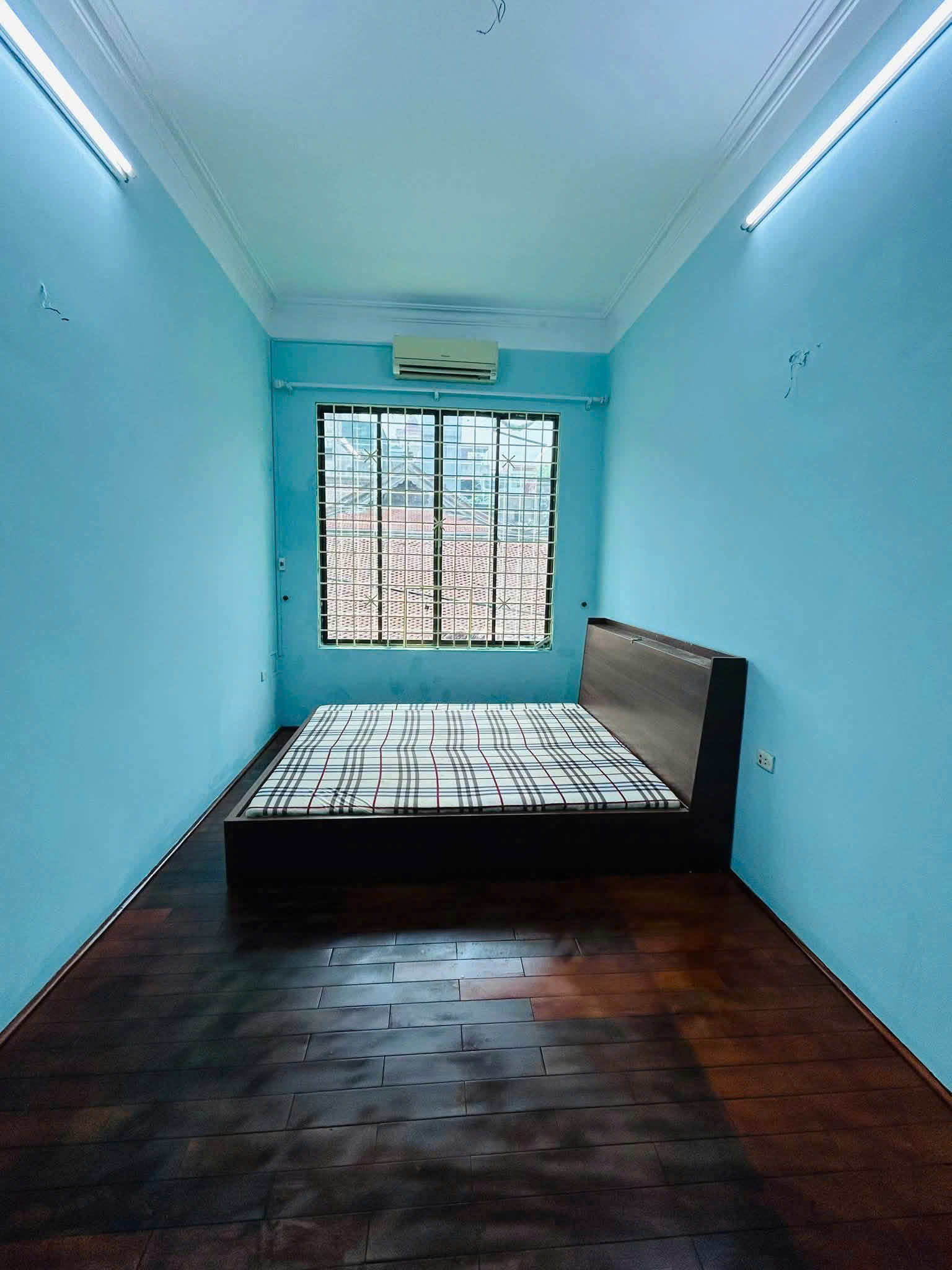 CHO THUÊ NHÀ NGÔ SỸ LIÊN – ĐỐNG ĐA  36M² × 3,5 TẦNG  4PN  4WC  12 TRIỆU/THÁNG 16011955
