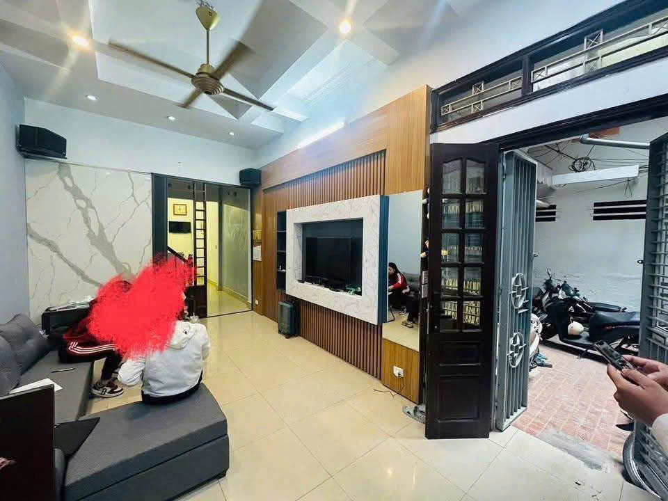 CHO THUÊ NHÀ LƯƠNG ĐỊNH CỦA – ĐỐNG ĐA  50M² × 3 TẦNG  4PN  2WC  16 TRIỆU/THÁNG 16011960
