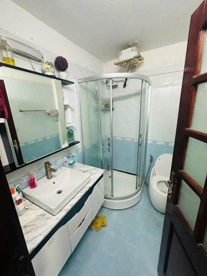 CHO THUÊ NHÀ LƯƠNG ĐỊNH CỦA – ĐỐNG ĐA  50M² × 3 TẦNG  4PN  2WC  16 TRIỆU/THÁNG 16011960