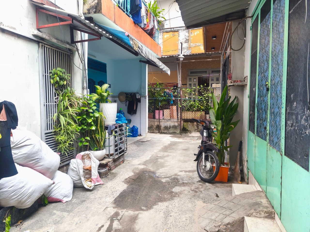 [K3006] Nhà Mới Ở Ngay sát Emart Phan Huy Ích, Giá 4.x Tỷ 16011961