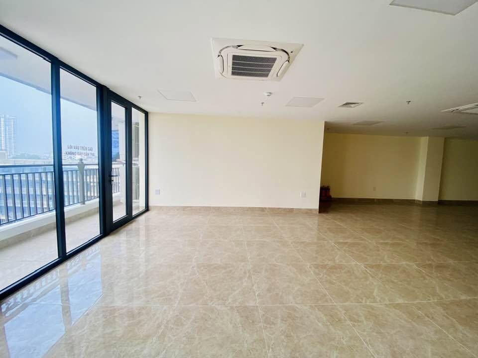 Bán nhà mặt phố Bùi Thị Xuân, 130m2, 10 tầng và 1 hầm thang máy, mặt tiền 6.5m, 117.5 tỉ 16011970